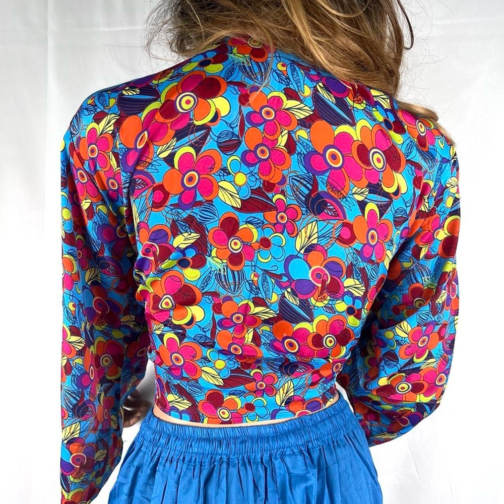 Open Front Tie Bell Sleeves Blouse - Picture 3 of 6
